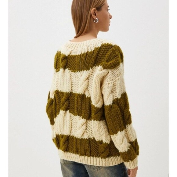 MIRSTORES Handknit Sweater Women's XS Oversized Chunky Cable Knit Fisherman Wool - Picture 6 of 9